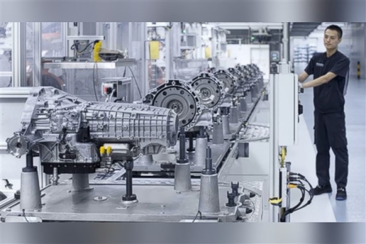 Audi'nin yeni fabrikası üretime başladı, Leoni yeni fabrika için imza attı