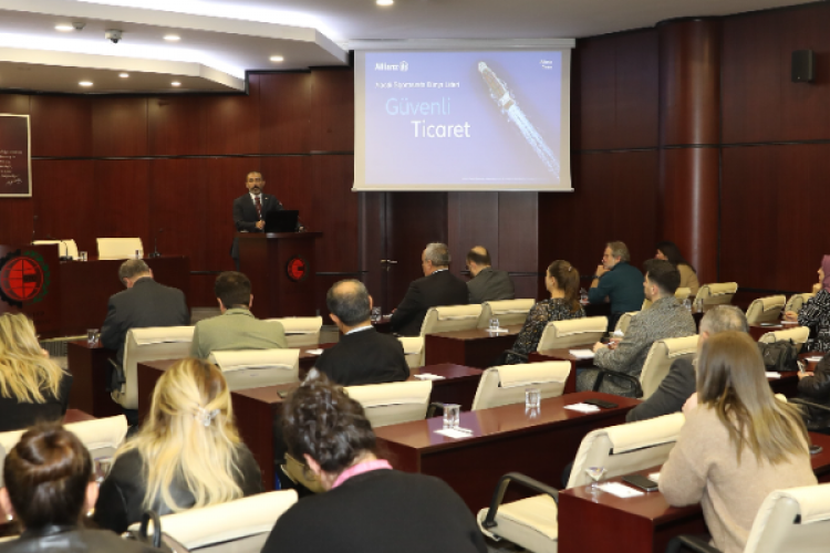 "2024'te Ticari Hayatı Etkileyebilecek Riskler ve Alacak Sigortası" toplantısı düzenlendi