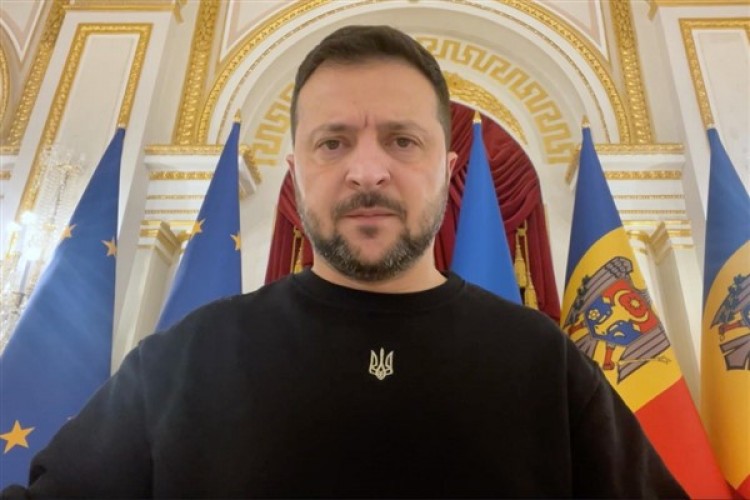 Zelenski: "Dünya milyonlarca Holokost kurbanını anıyor"