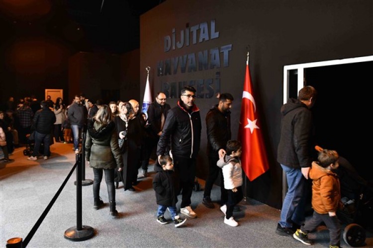 Ankara Dijital Hayvanat Bahçesi'nde çocuklar hayvanlar alemini yakından tanıyor