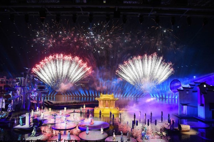 Çin'de ilk yarıda gösteri sektöründe gişe gelirleri 19 milyar yuanı aştı