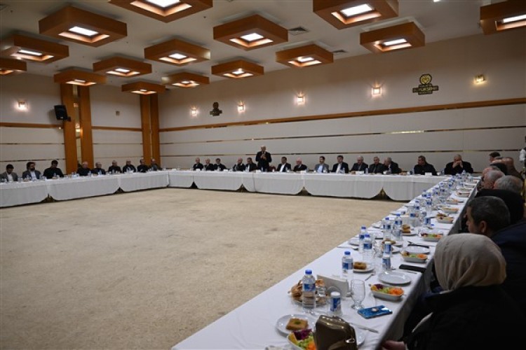 "Ruhsat verdiğimiz hiçbir yapıda en ufak bir hasar yok"