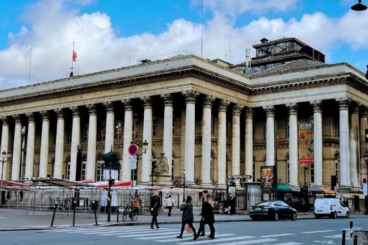 Avrupa piyasaları açılışta son 1 ayın en yüksek düzeylerine ulaştı