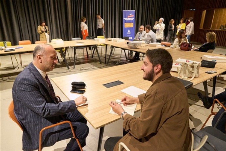 İBB 'Genç Mentor'u hayata geçirdi