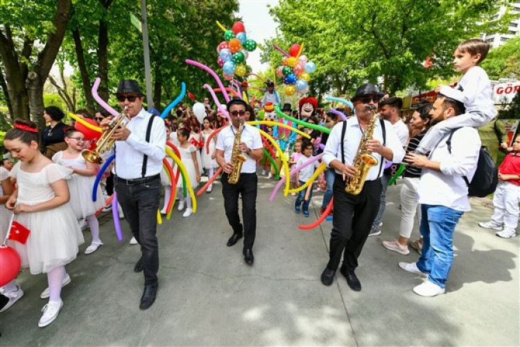 23 Nisan Ankara'da çeşitli etkinliklerle kutlandı