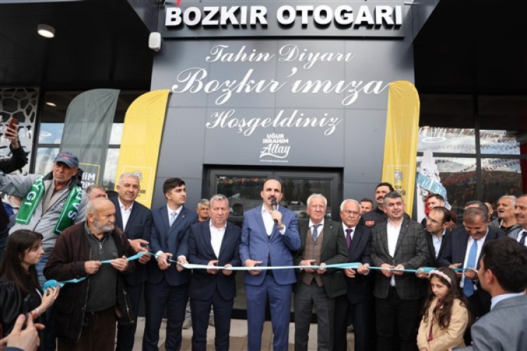 Başkan Altay, Bozkır Otogarı ve İtfaiye Merkezi'ni açılışını gerçekleştirdi