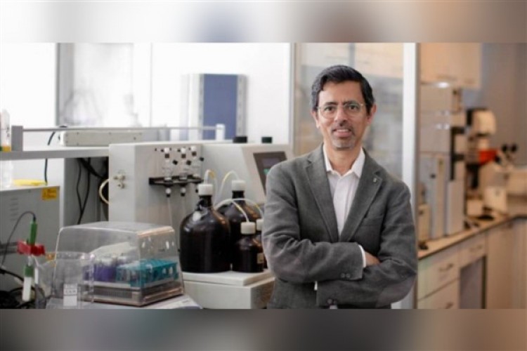 Boğaziçi'nin başarılı kimya profesörü Birleşik Kraliyet Bilimler Akademisi'nde