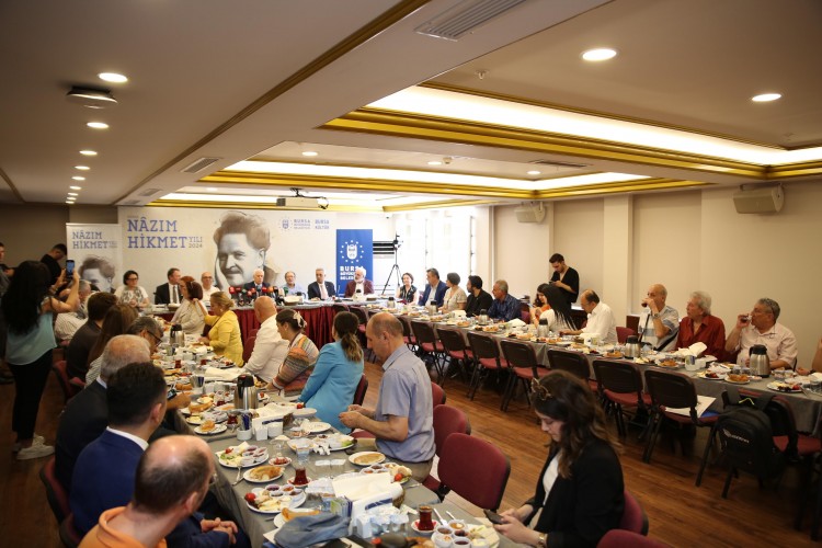 Bursa'da 'Bursa Nazım Hikmet Yılı' ilan edildi