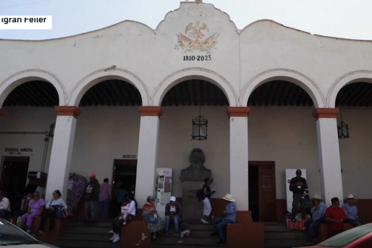 Meksika'da aynı gün iki belediye başkan adayı öldürüldü