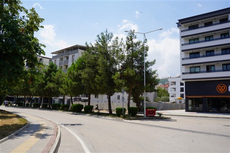 Orhangazi'de yetersiz kalan aydınlatmalar yeniden yapıldı