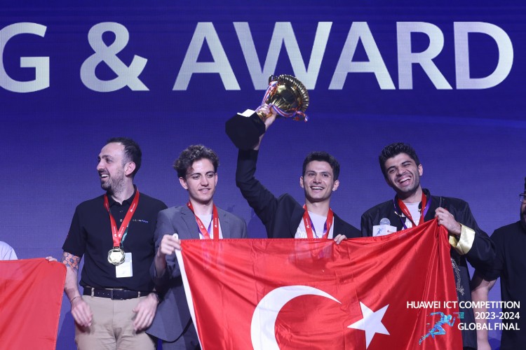 Türk öğrenciler Huawei ICT Competition dünya finallerinden de zaferle ayrıldı