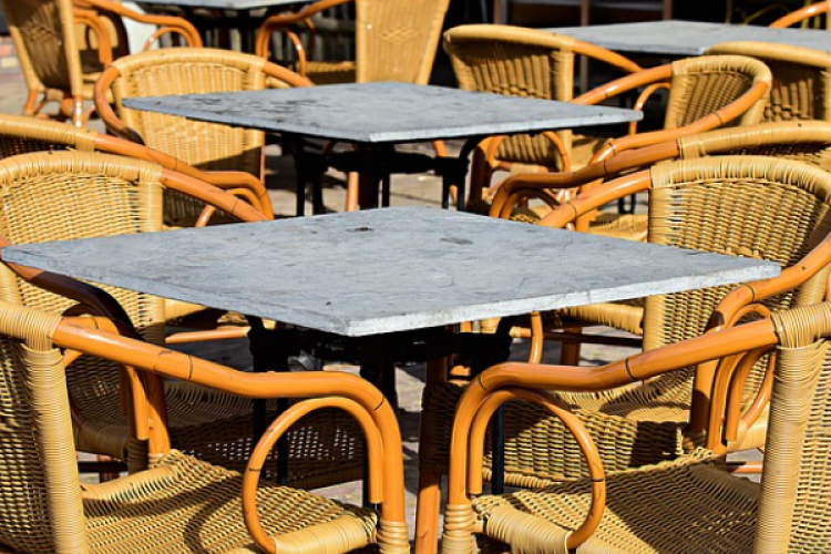 Kafe ve restoranlara gidenlerin yüzde 88,3'ü fiyatları pahalı buluyor