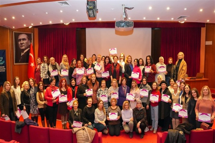 Eskişehir'de kadın muhtar ve muhtar adayları için eğitim düzenlendi