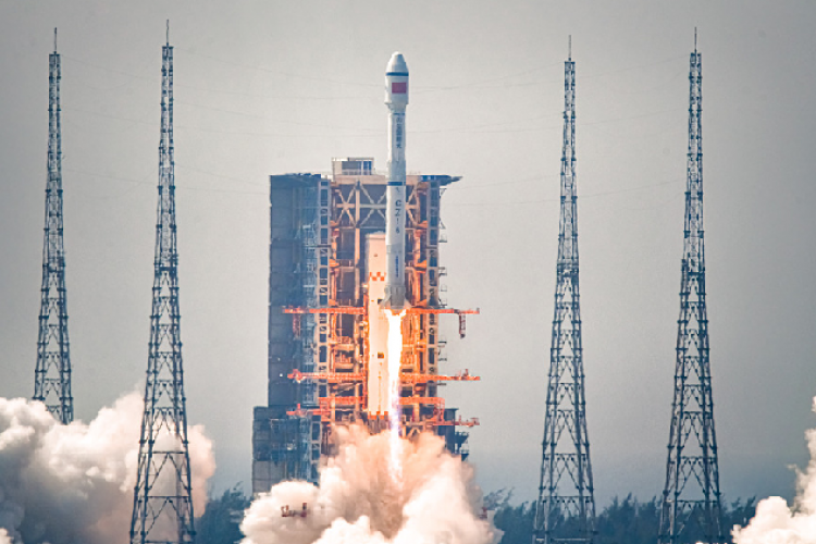 Çin, 2024'te 100 uzay aracı fırlatarak rekor kıracak