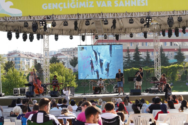 Beylikdüzü Yaşam Vadisi'nde 'Parklarda Caz' etkinliği düzenlendi