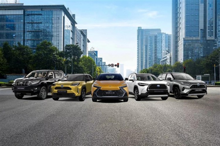 Paris'te SUV araçların park ücreti üçe katlanıyor