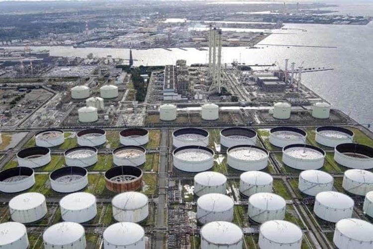 Stratejik rezervden 15 milyon varil kullanıma sunulacak