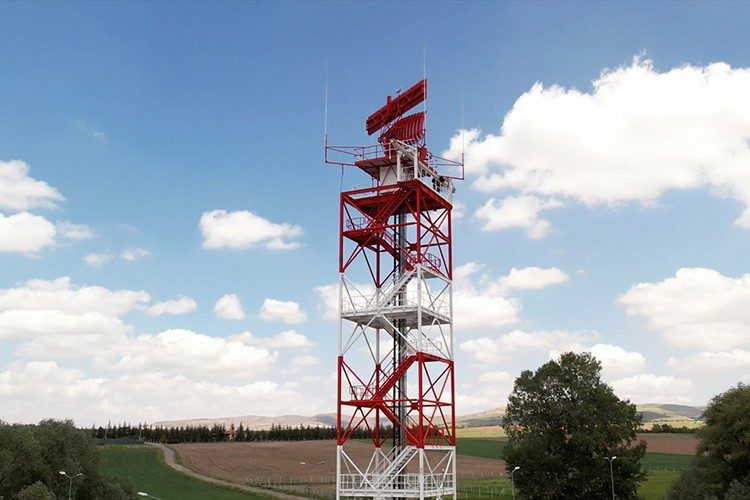 Hava trafiği milli radarla yönetilecek