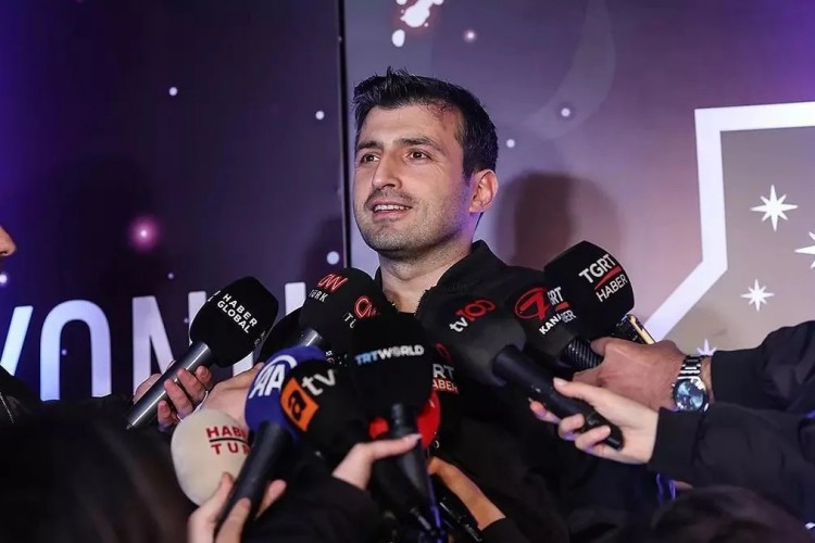 "İlk test uydumuzu bu sene fırlatacağız"