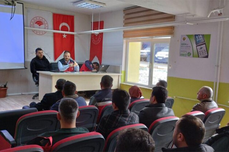 Kütahya'da tarım ekipleri sahada