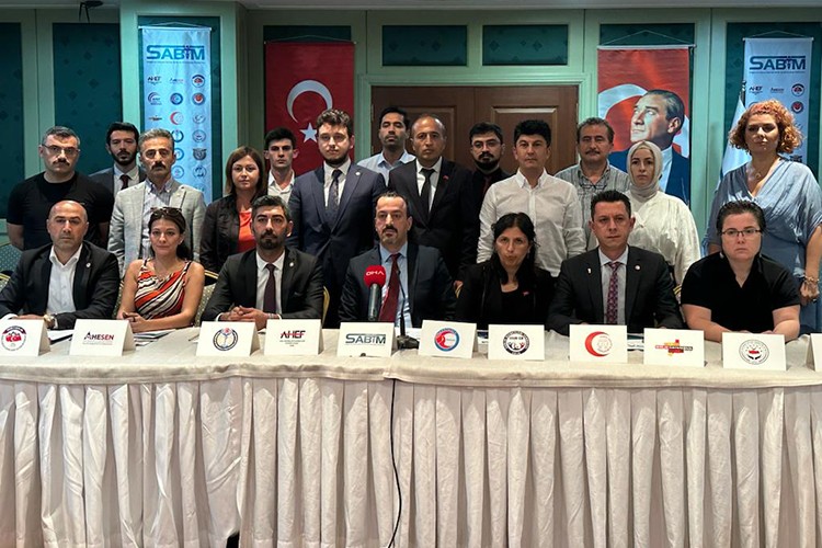 Sağlıkçılar enflasyona ezdirilmiştir