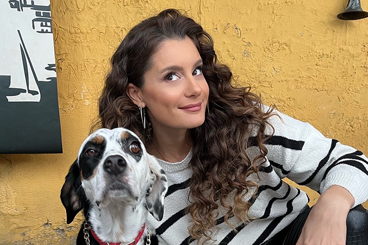 ATİYE, hayvan barınaklarını sürekli ziyaret ediyor