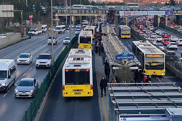 İstanbul'da 4 gün toplu taşıma ücretsiz