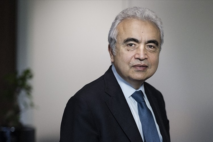 "Şebekelere bugün yatırım yapmalıyız"