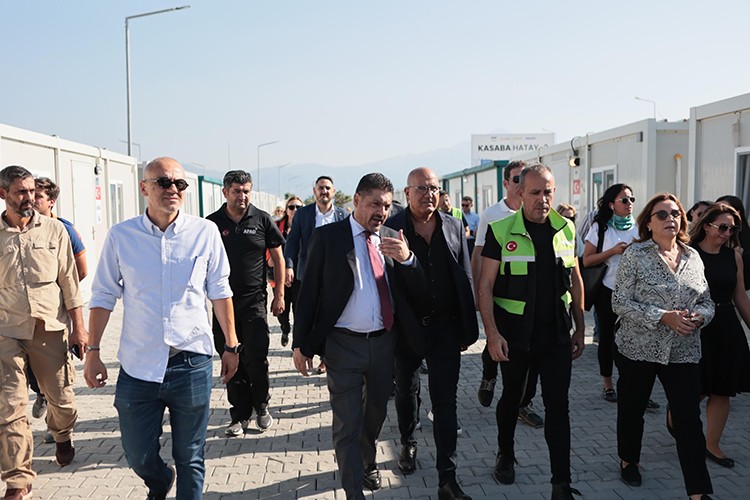 Deprem bölgesi için örnek dayanışma