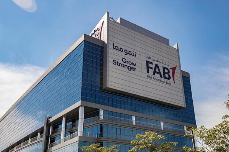 Katar'dan 3 bankaya dava