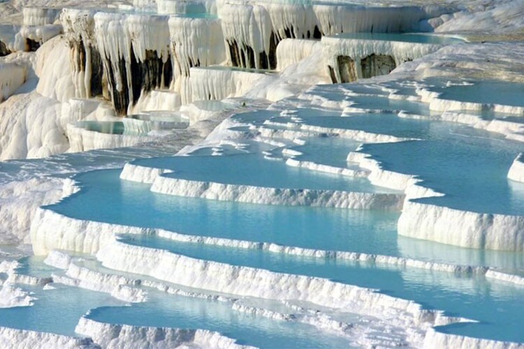 Travertenler 37 milyon kişiyi ağırladı