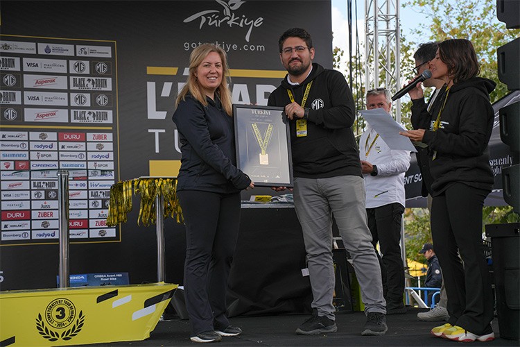 L'Etape Türkiye'de Sporculara Destek Verdi