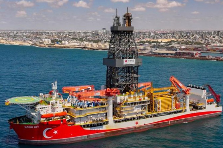 Türkiye enerji filosuyla Somali'de sahaya indi