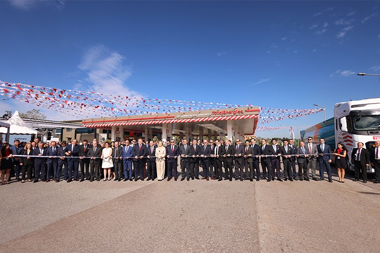 Kurtköy TotalEnergies İstasyonları törenle açıldı