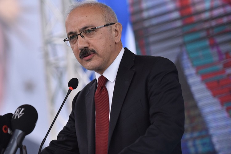 Albayrak'ın yerine Lutfi Elvan