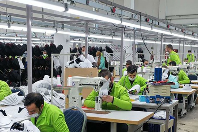 Ücretli çalışan sayısı yüzde 4,4 arttı