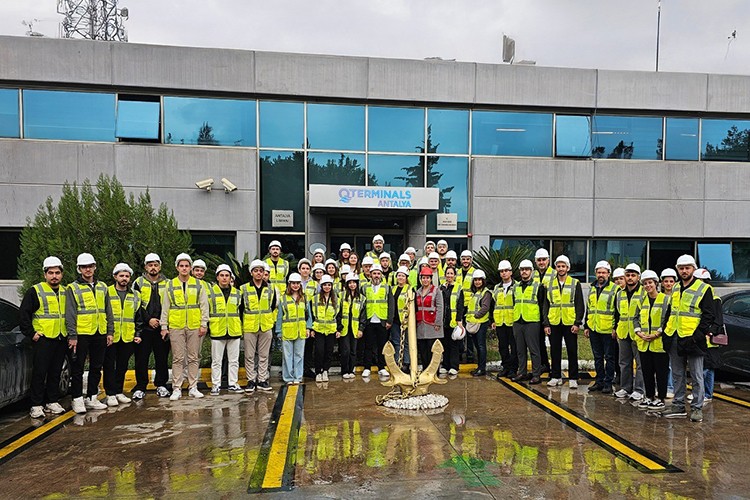 QTerminals denizcilik profesyonelleri ağırladı
