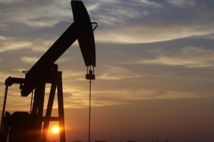 Rusya'nın boru hatlarıyla petrol ihracatı yüzde 6,5 geriledi