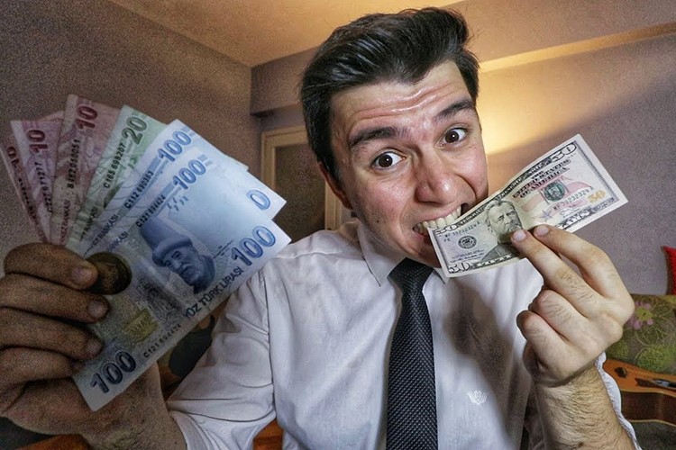 Riskten kaçış dolara yarıyor