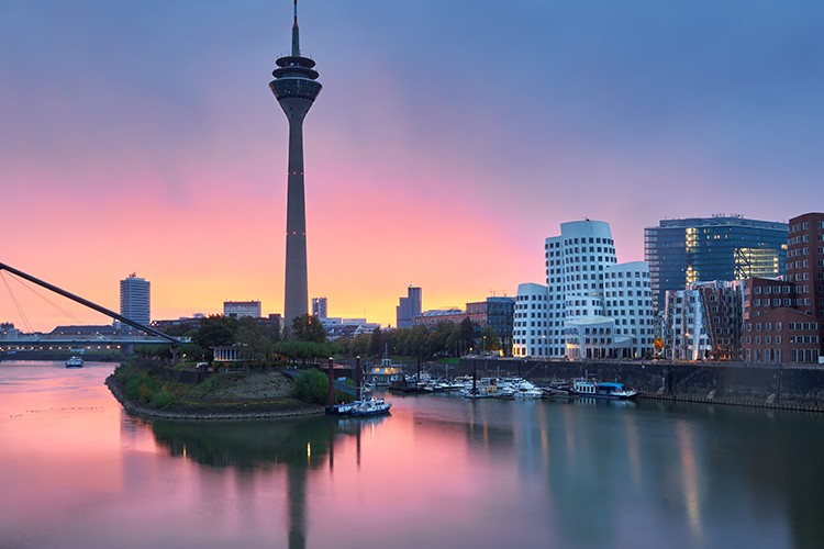 Karantinasız uçuşla rezervasyonlar arttı