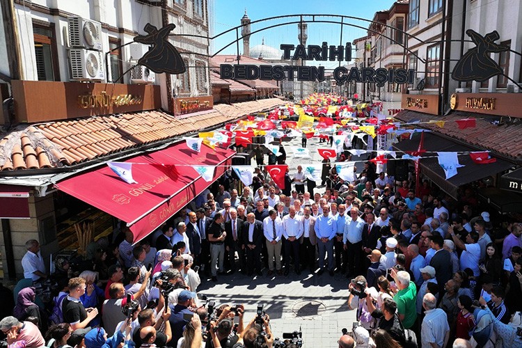 3. Tarihi Bedesten Alışveriş Günleri büyük ilgi gördü
