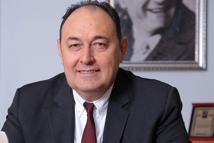 Uzun yolda güvenli trafik için lastiklere dikkat