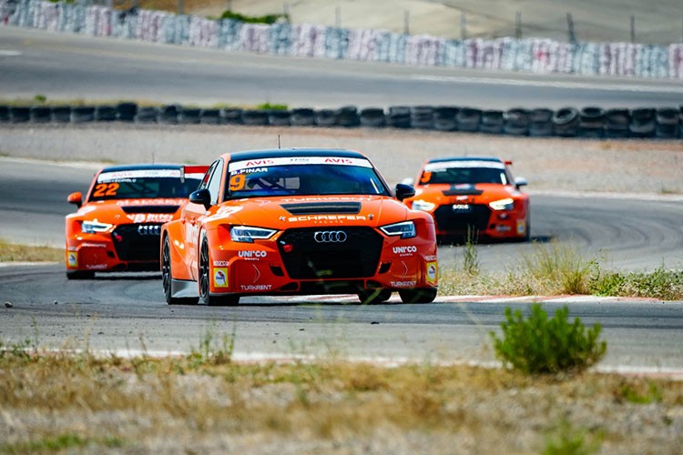 İkinci Ayak Yarışlarından Lider Dönüyor