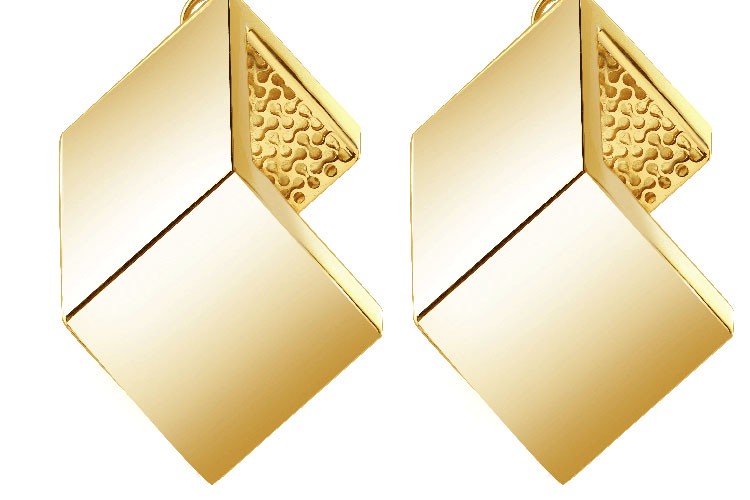 Atasay'dan Her Güne Bir Küpe