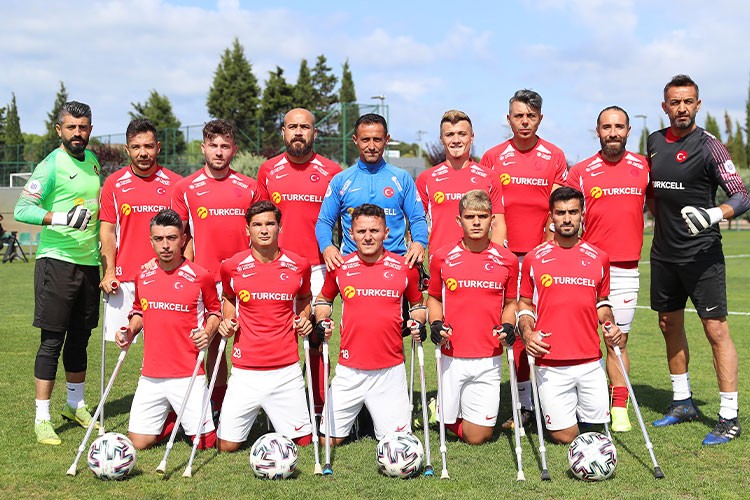 Turkcell engelleri teknolojinin gücüyle aşıyor