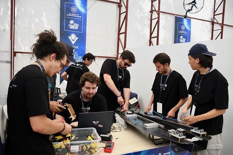 "Hyperloop Geliştirme Yarışması" başladı