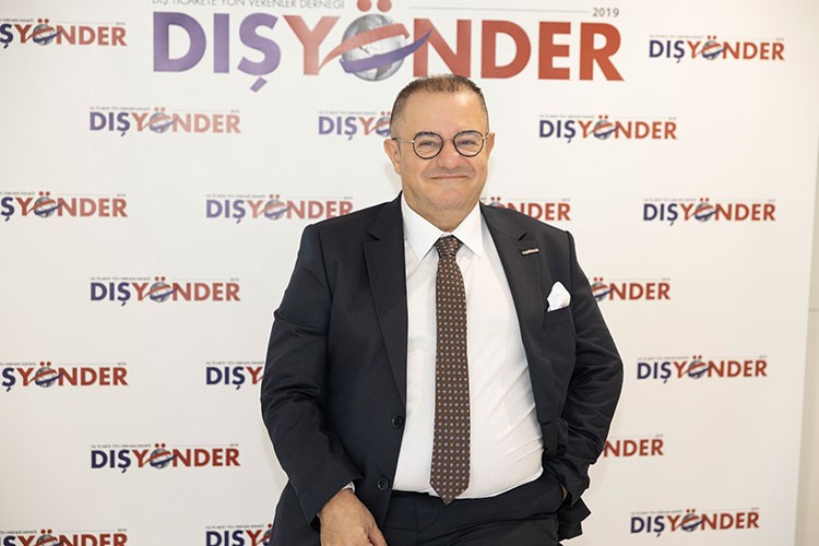 DIŞYÖNDER'de Dr. Hakan Çınar yeniden başkan seçildi