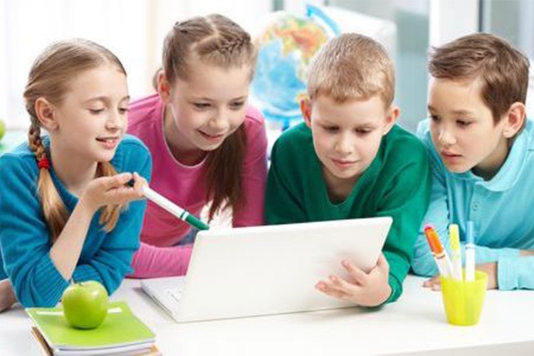 Çocukların eğitiminde teknoloji kullanımı