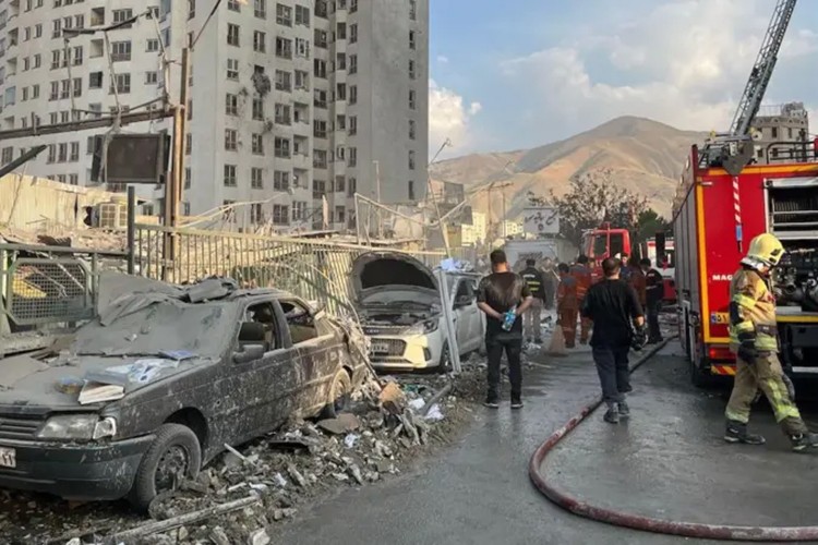 Petrol fiyatları İsrail'in İran'a saldırmasıyla yükselişe geçti