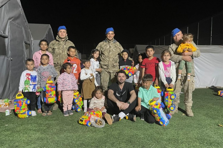 Gökhan Akar, Sessiz Çığlık Şarkısını Filistinli Çocuklara İthaf Etti